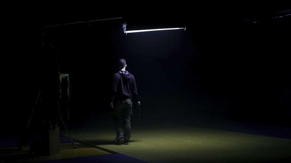 Quelles sont les meilleures pratiques pour filmer et diffuser des pièces de théâtre en ligne ?